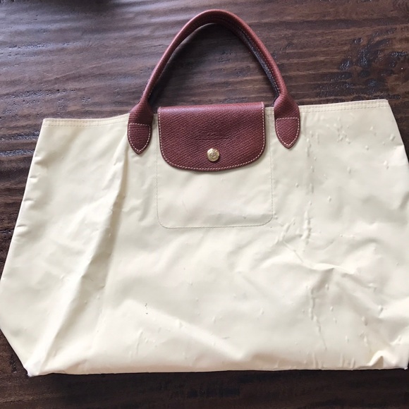 Longchamp Handbags - Longchamp Pastel Lemon Tote
